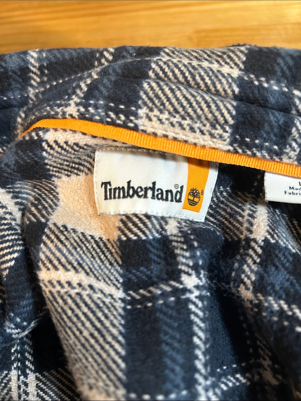 Timberland Men’s Size L Navy and Off White Plaid Flannel Button Up Shirt - Picture 3 of 7